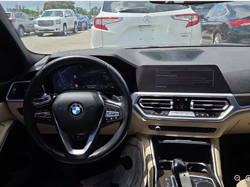 Used 2022 BMW 330i Sedan w/ Premium Package 2 RWD image 8