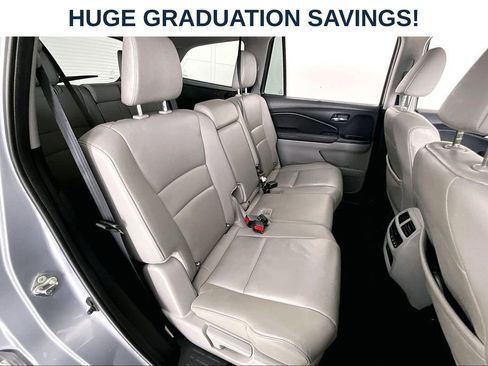 Used 2017 Honda Pilot Touring image 28