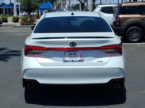 Used 2021 Toyota Avalon XSE w/ Carpet Mat Package (TMS) FWD image 5