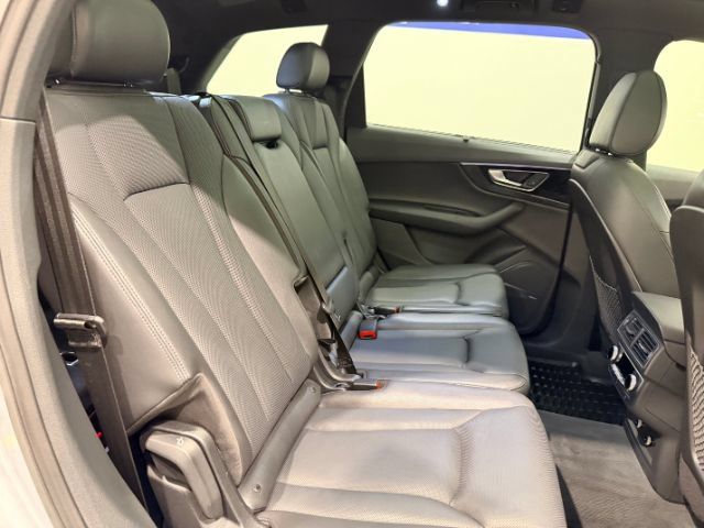 Used 2019 Audi Q7 3.0T Prestige AWD/4WD image 36