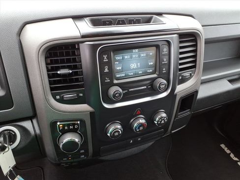 Used 2018 RAM 1500 Express w/ Express Value Package AWD/4WD image 24