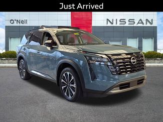 Certified 2026 Nissan Pathfinder Platinum w/ Lighting Package AWD/4WD video 1