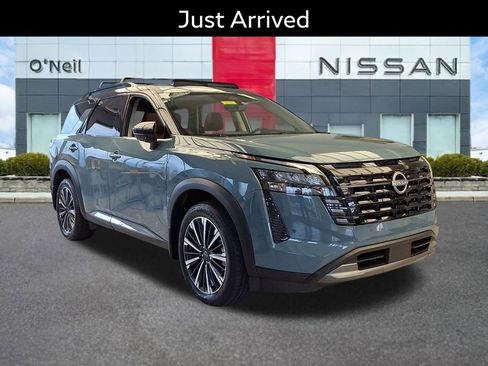 Certified 2026 Nissan Pathfinder Platinum w/ Lighting Package AWD/4WD image 1