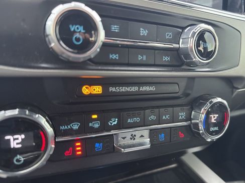 Used 2022 Ford F350 Lariat w/ Lariat Ultimate Package image 18