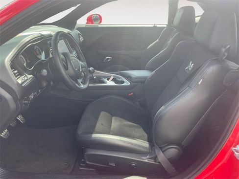 New 2022 Dodge Challenger R/T Scat Pack w/ Shaker Package image 9