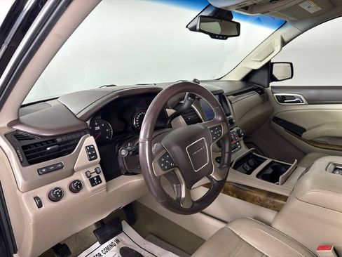 Used 2016 GMC Yukon XL Denali w/ Open Road Package AWD/4WD image 18