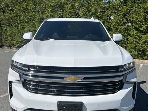 Certified 2024 Chevrolet Suburban LT AWD/4WD image 2