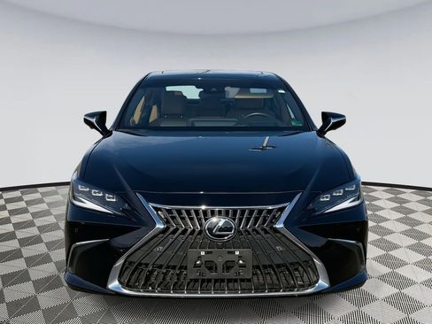 Used 2024 Lexus ES 300h Ultra Luxury image 6