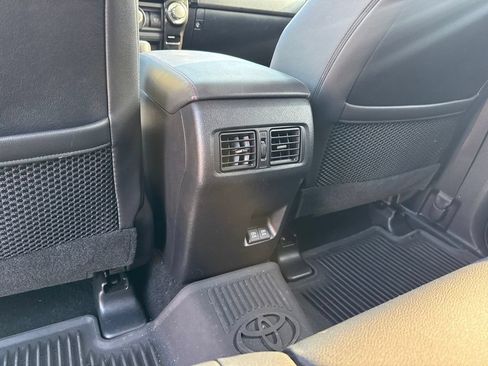 Used 2020 Toyota 4Runner Venture w/ Moonroof Package AWD/4WD image 24