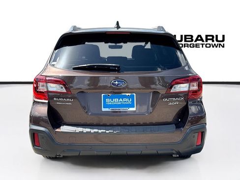 Used 2019 Subaru Outback 3.6R Touring w/ Popular Package #3A AWD/4WD image 6