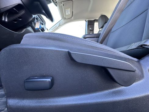 Certified 2022 Chevrolet Colorado LT w/ Fleet Safety Package image 12