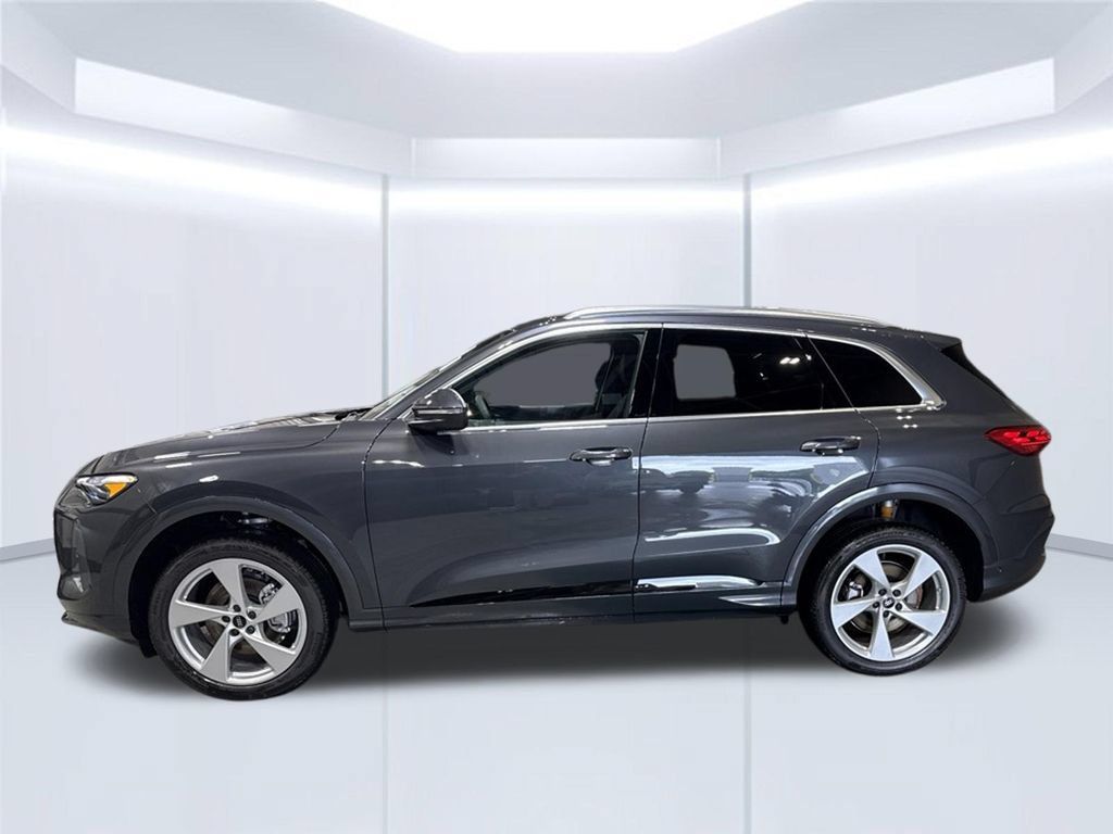 New 2026 Audi Q5 Premium AWD/4WD image 2