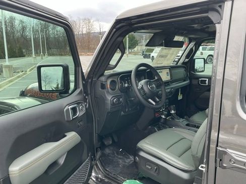New 2026 Jeep Gladiator Mojave AWD/4WD image 14