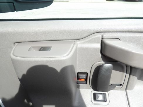 Used 2025 GMC Savana 2500 w/ Driver Convenience Package RWD image 32