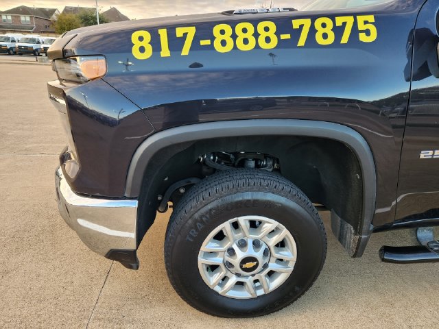 Used 2024 Chevrolet Silverado 2500 LT RWD image 7