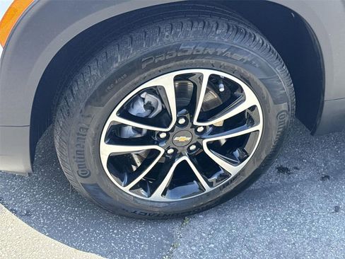 Used 2025 Chevrolet TrailBlazer LT FWD image 29