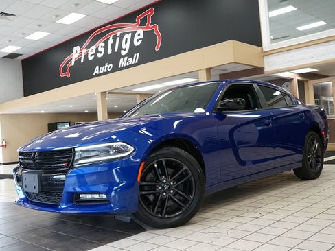 Used 2019 Dodge Charger SXT w/ Blacktop Package AWD/4WD image 21