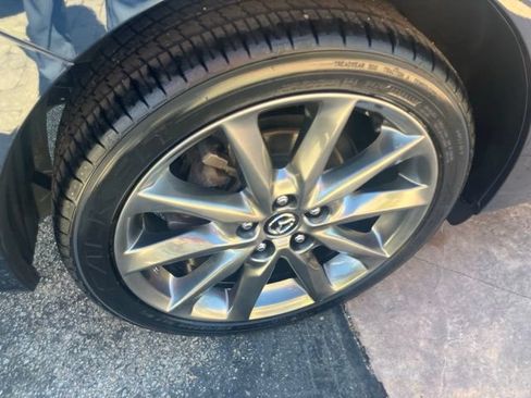 Used 2018 MAZDA MAZDA3 Touring FWD image 26