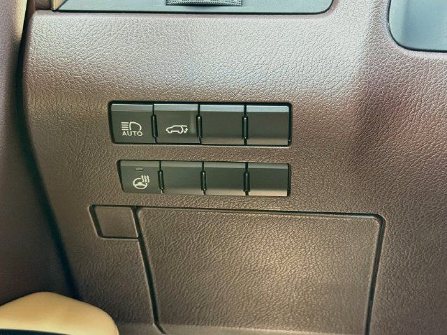 Used 2019 Lexus RX 350L AWD image 37