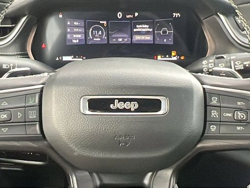 New 2025 Jeep Grand Cherokee Limited w/ Trailer Tow Package image 30