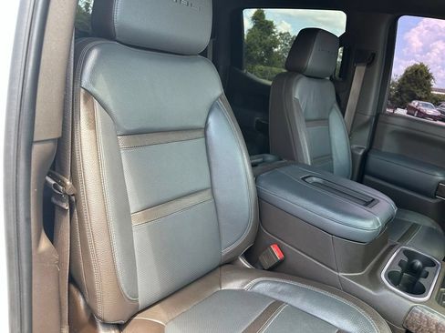 Used 2021 GMC Sierra 1500 Denali w/ Denali Ultimate Package AWD/4WD image 37