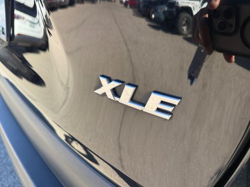 Used 2025 Toyota RAV4 XLE Premium FWD image 30