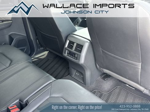 Used 2022 Volkswagen Atlas SEL Premium AWD/4WD image 41