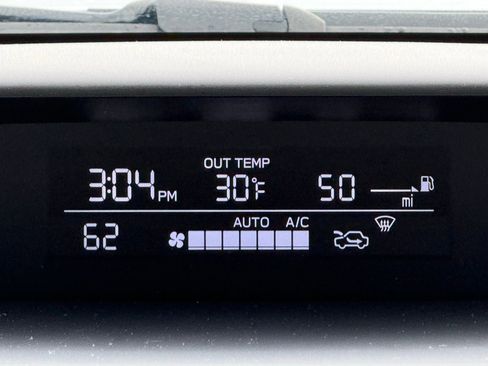 Used 2023 Subaru Crosstrek 2.0i Premium image 20