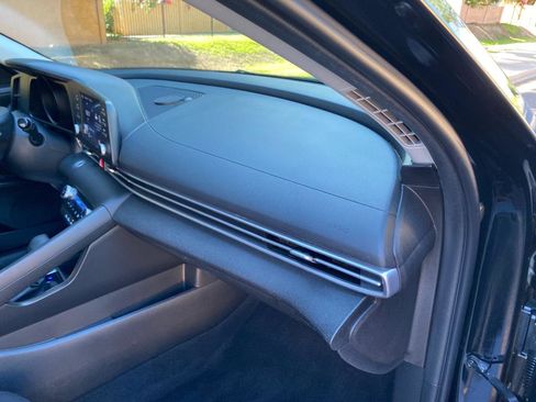 Used 2023 Hyundai Elantra SEL w/ Cargo Package FWD image 51