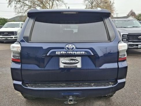 Used 2018 Toyota 4Runner SR5 Premium image 6