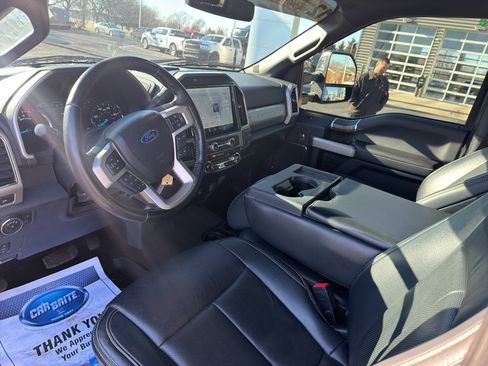 Used 2022 Ford F350 Lariat w/ Chrome Package image 2