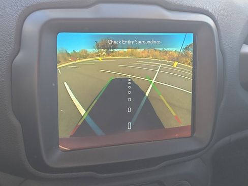 Used 2022 Jeep Renegade Latitude image 24