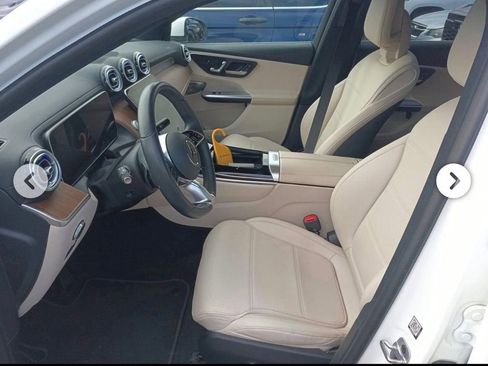Used 2023 Mercedes-Benz GLC 300 4MATIC image 8
