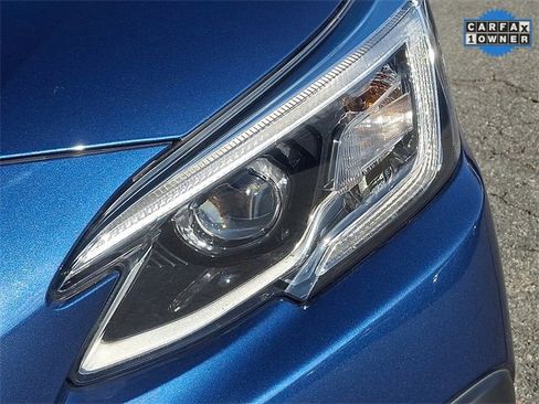 Used 2022 Subaru Outback Limited XT image 9