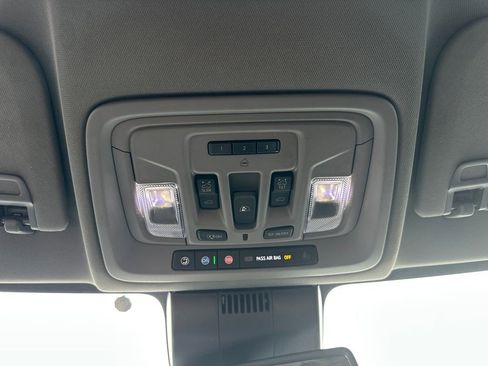 Used 2022 Chevrolet Silverado 1500 LTZ w/ LTZ Premium Package image 30