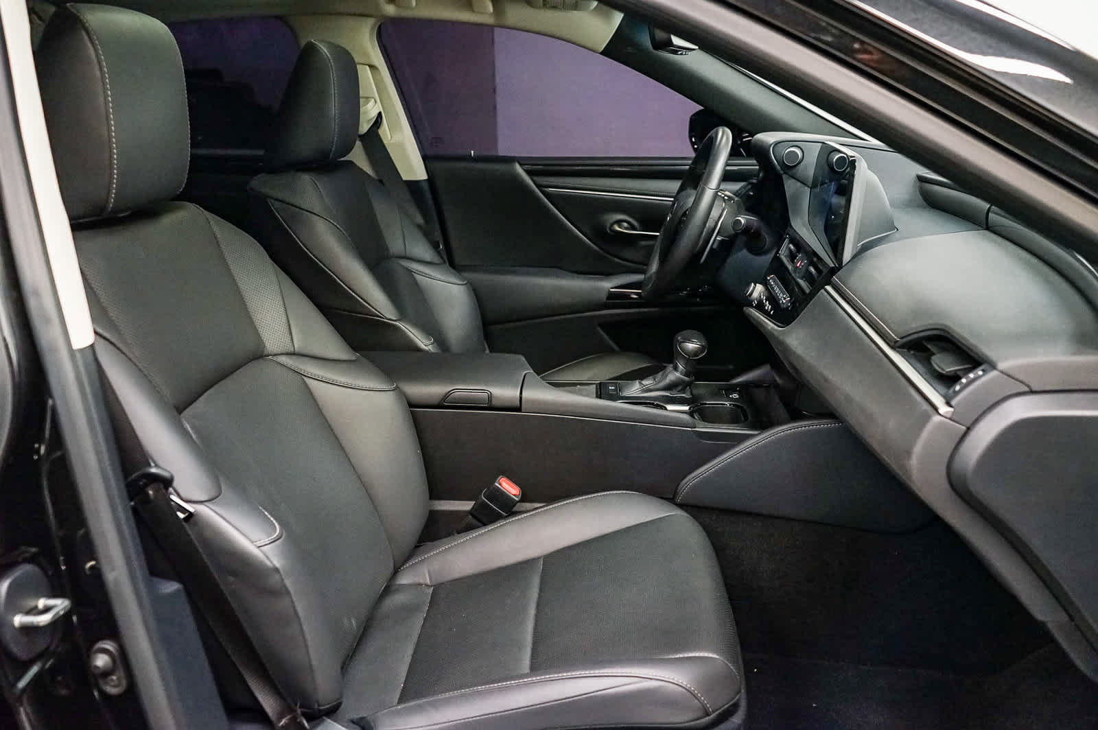 Used 2024 Lexus ES 350 w/ Accessory Package (Z2) FWD image 17