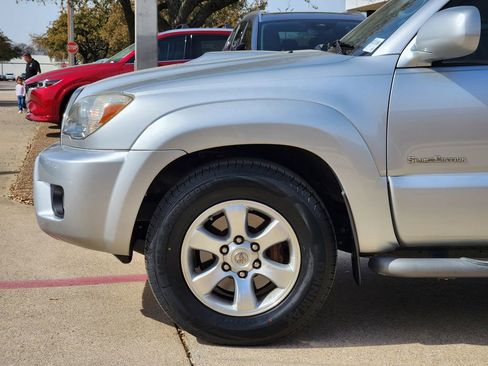 Used 2008 Toyota 4Runner SR5 image 9