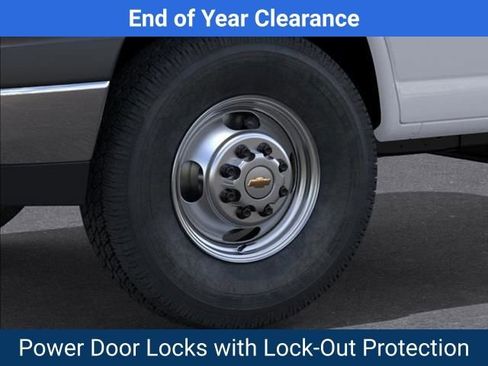 New 2025 Chevrolet Express 4500 4500 Series w/ Power Convenience Package image 10