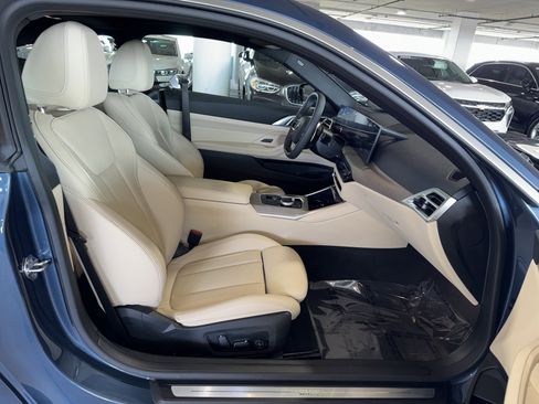 Used 2025 BMW 430i xDrive Coupe w/ Premium Package image 10