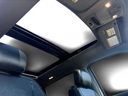 Certified 2019 Ford F250 Lariat image 17