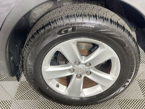 Used 2013 Toyota RAV4 XLE image 30
