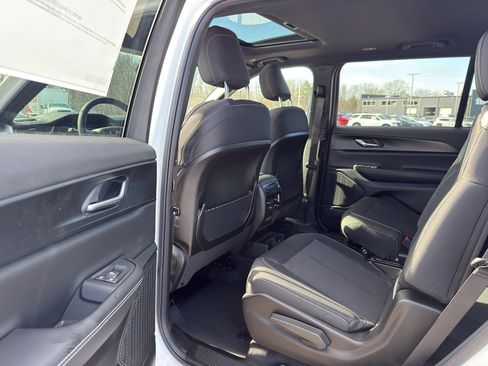 New 2026 Jeep Grand Cherokee L 4WD image 30