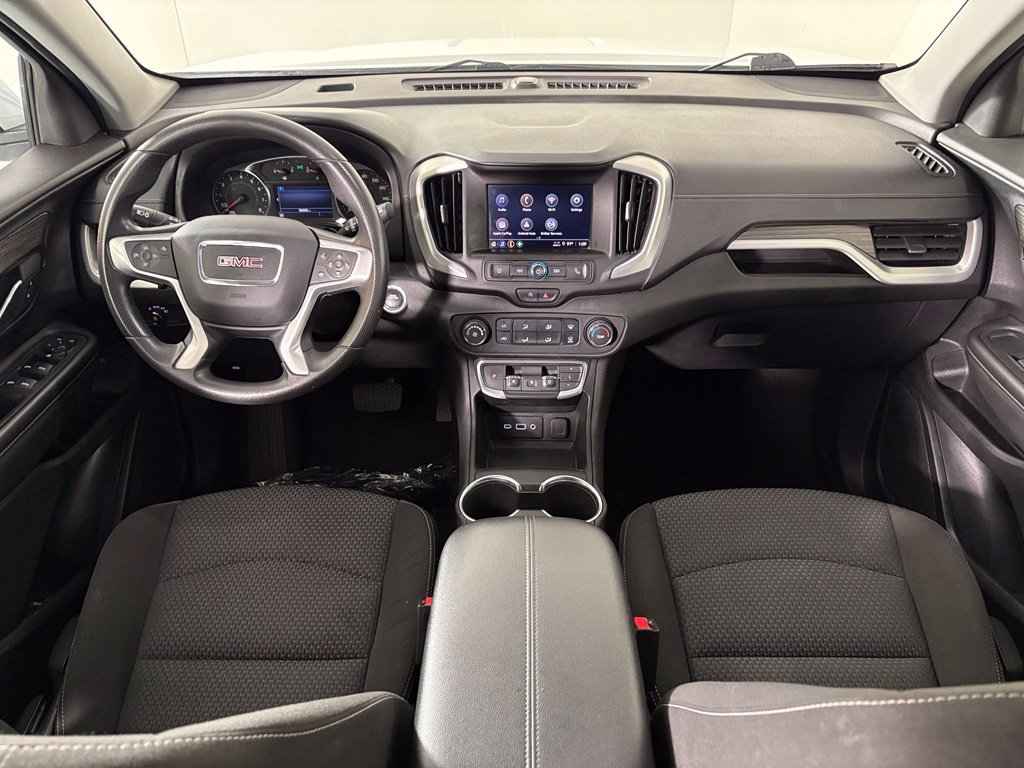 Used 2024 GMC Terrain SLE FWD image 31