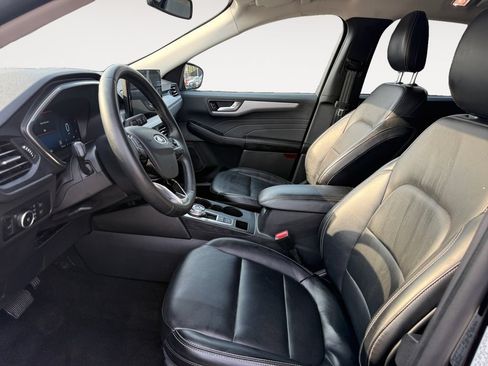 Used 2025 Ford Escape Platinum AWD/4WD image 9
