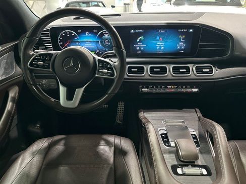 Used 2020 Mercedes-Benz GLS 580 4MATIC image 3