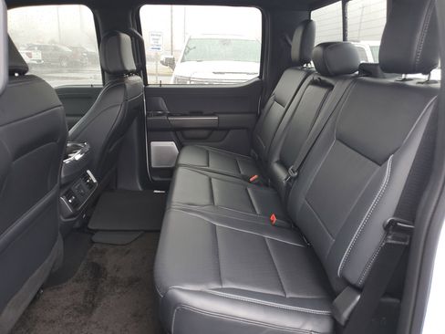 Used 2025 Ford F150 Lariat w/ Equipment Group 502A High image 11