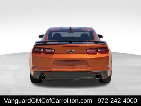 Used 2022 Chevrolet Camaro LT RWD image 8