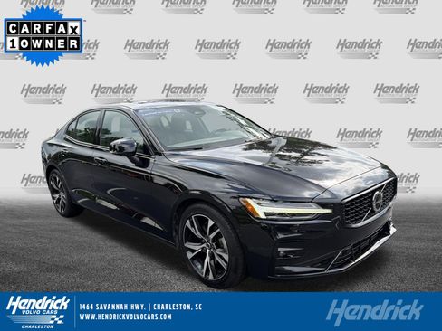 Used 2025 Volvo S60 B5 Plus FWD image 1