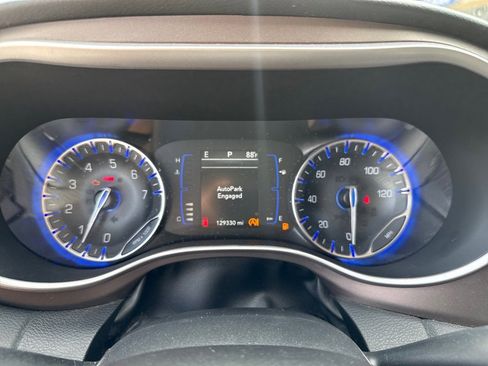 Used 2020 Chrysler Voyager Lxi image 19