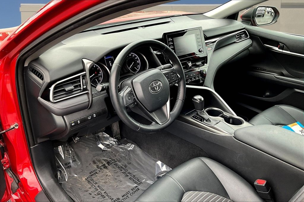 Used 2021 Toyota Camry SE FWD image 19